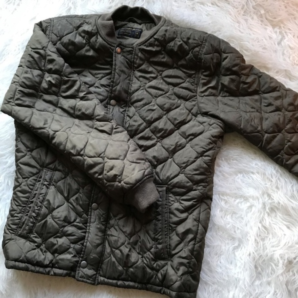 ABERCROMBIE & FITCH GREEN QUILTED BOMBER JACKET